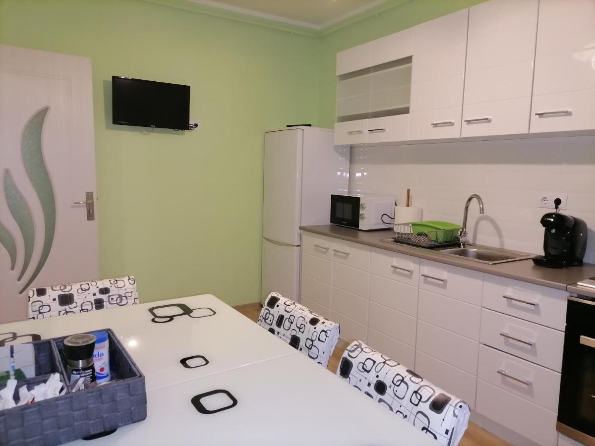 Apartament Nyx Floresti  Exterior photo